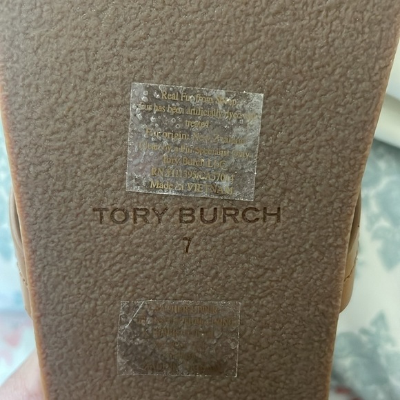 Tory Burch Miller Cloud Shearling Leather Sandal Caramel Corn,size7 ,BNIB, $268 - Picture 8 of 9